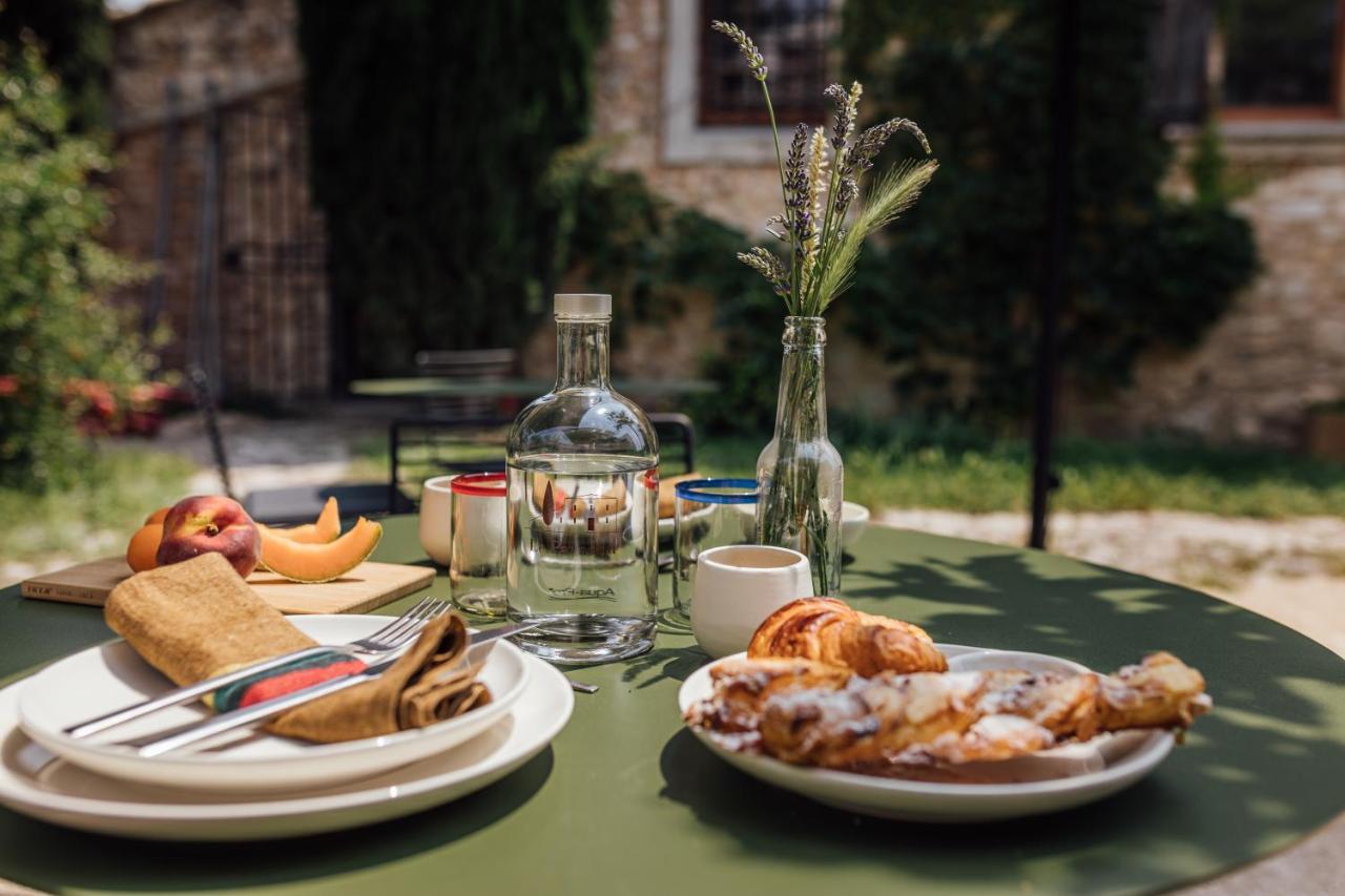 Le Pavadou B&B Méthamis Zewnętrze zdjęcie